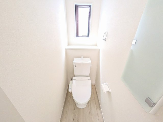 八王子市　追分町　新築一戸建て　１期のトイレ|～暖房温水洗浄機能付きトイレ　冬場は特に嬉しい機能ですね～