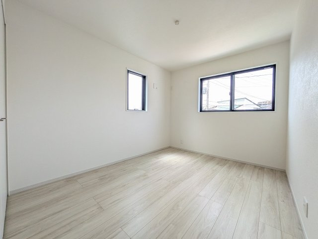 八王子市　追分町　新築一戸建て　１期の子供部屋|～2階6.0帖の洋室　2面採光で明るく風通しの良いお部屋です～