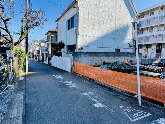 八王子市　追分町　新築一戸建て　１期の前面道路含む現地写真|～北西側4ｍ・南西側6ｍ道路に面しています～