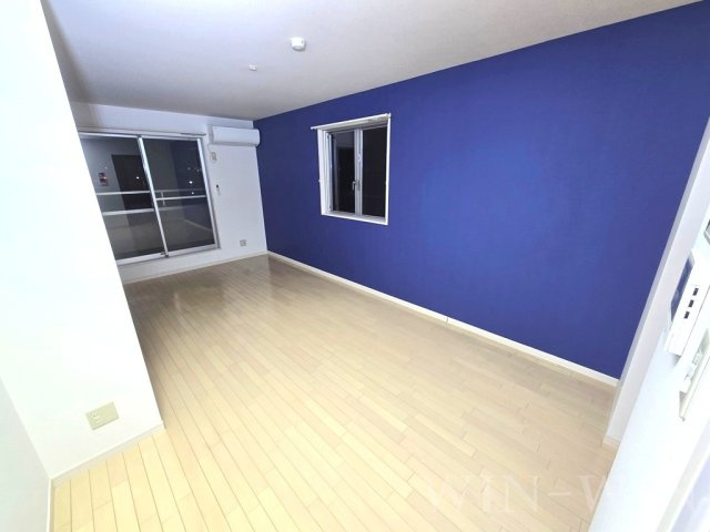 メゾンドユウゼンの居間・リビング