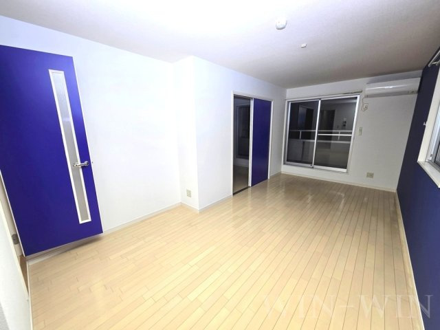 メゾンドユウゼンの居間・リビング