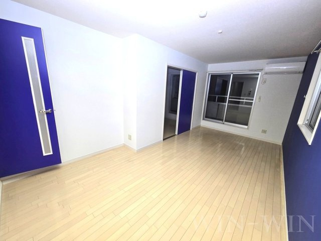 メゾンドユウゼンの居間・リビング