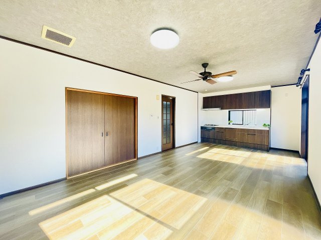 【居間・リビング】 | 筑紫野市大字筑紫　戸建て