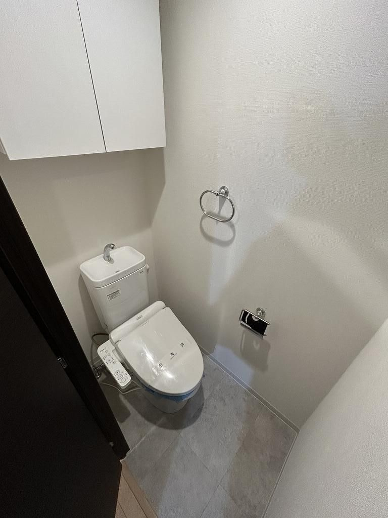 ＧＥＮＯＶＩＡ御徒町ｓｋｙｇａｒｄｅｎ　７０１のトイレ