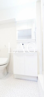 【洗面所】 | コンフォルトⅡ | 独立洗面台です。