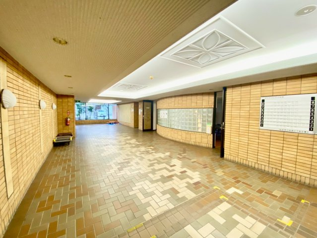 ダイアパレス小田原のエントランス