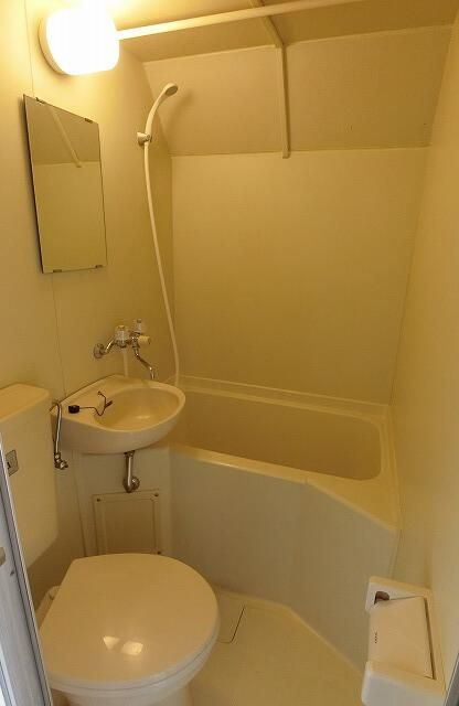 コートハウス双葉台の浴室