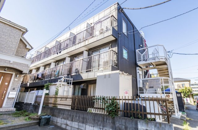 ラベ梅園　東京都清瀬市1棟投資マンション「満室稼働」「利回り10.02％」の外観