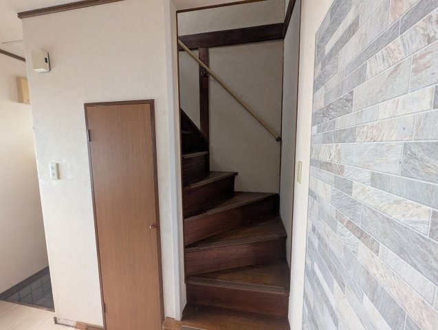 岡町北貸家の収納