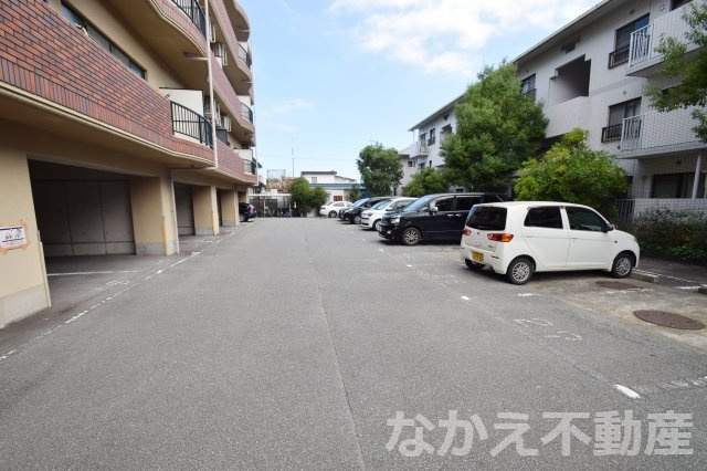 【駐車場】 | 駐車場に車を止められます