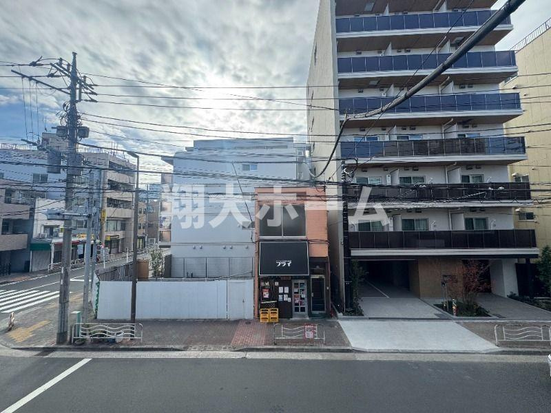 フラワームーンの外観