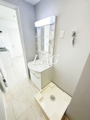 【洗面所】 | コンフォーティア | 洗面台です。