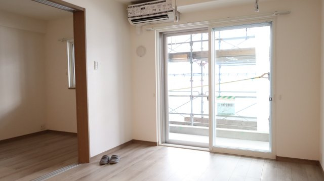 大町市大町の賃貸マンションの居間・リビング