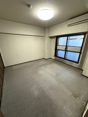 シティコーポ岩井通の洋室