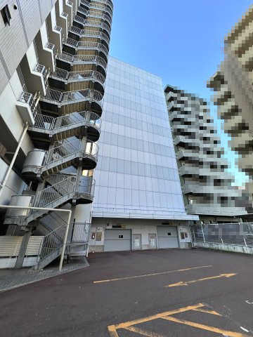 シティコーポ岩井通の駐車場