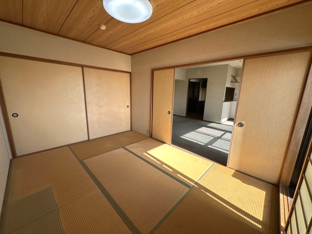 シティコーポ岩井通の和室