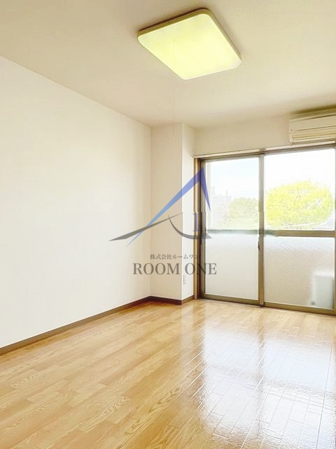 マ・メゾンの居間・リビング|洋室のお部屋です。