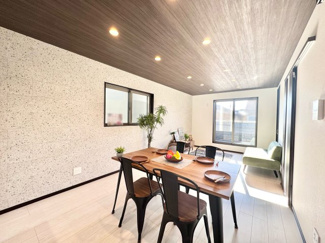 【居間・リビング】 | 宇治市大久保町平盛　新築戸建 | 【LDK17帖】