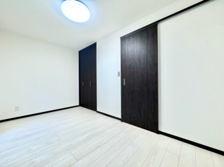 【洋室】 | 宇治市大久保町平盛　新築戸建 | 【納戸5.6帖】