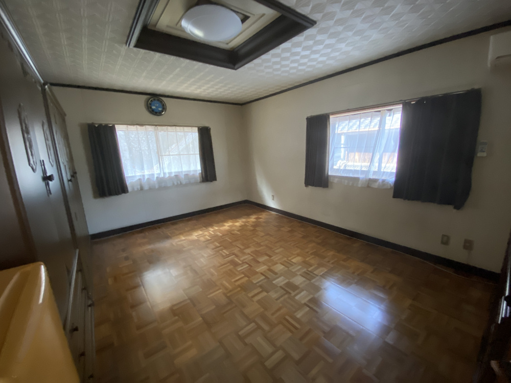 丹波市山南町山崎の中古一戸建の洋室|離れ2階10帖