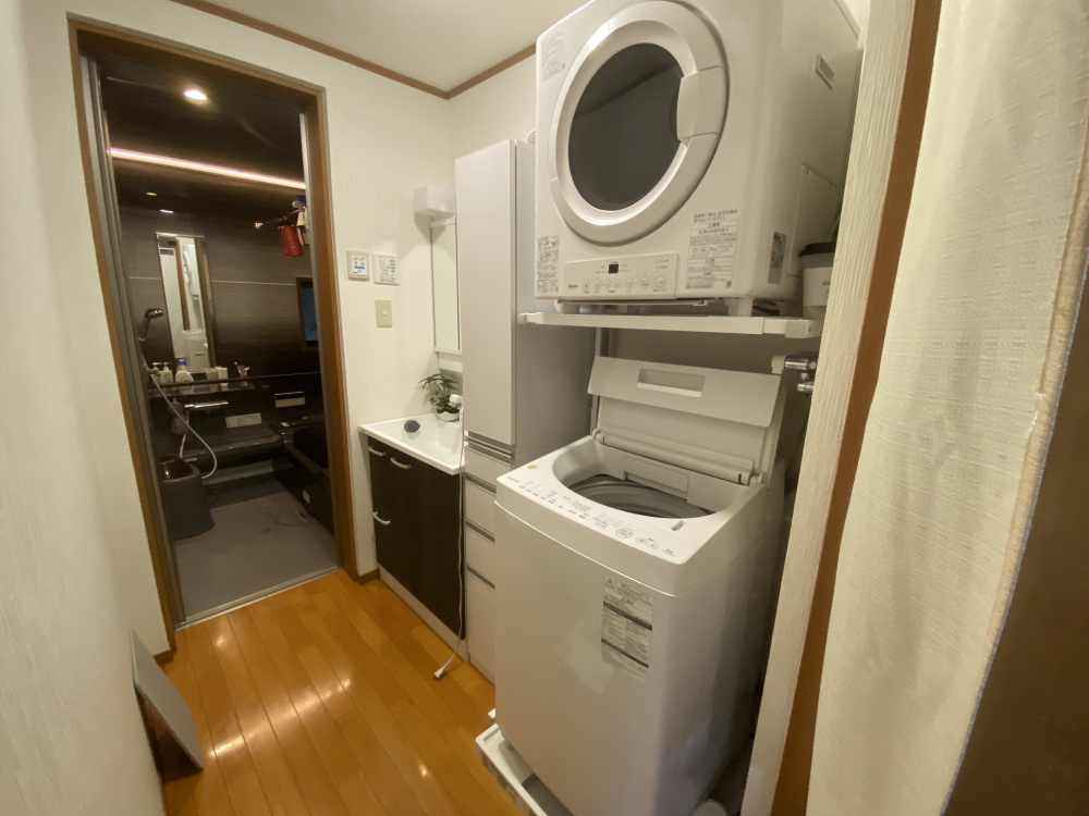 丹波市山南町山崎の中古一戸建の洗面所|脱衣、洗濯機置場