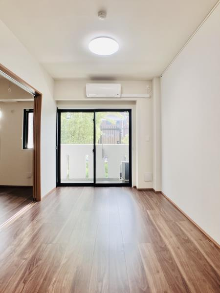 カールスルーエ吉祥寺の居間・リビング