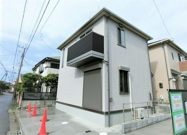 ラテルネ本八幡の外観