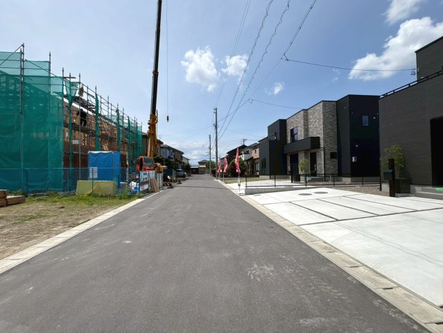 【商談中】タマタウン　羽島市正木町新井（正木小）　全3区画分譲の前面道路含む現地写真|■前面道路　■ヤマダ不動産　株式会社リライフ　
■夢のマイホーム購入をフルサポートします！