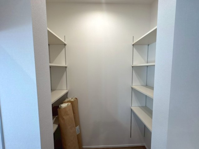 【商談中】タマタウン　羽島市正木町新井（正木小）　全3区画分譲の収納|■パントリー　■ヤマダ不動産　株式会社リライフ　
■夢のマイホーム購入をフルサポートします！