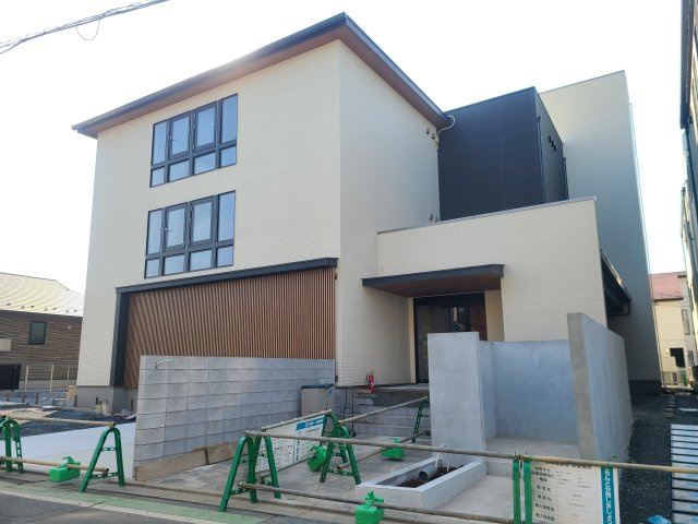 Ｒｉｃｏｔｔ　ＵＲＡＷＡのエントランス|★建物エントランスの画像です★