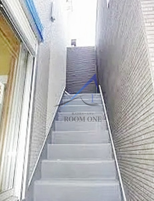 ウェルストン神楽坂のその他共用部分|共用階段です。