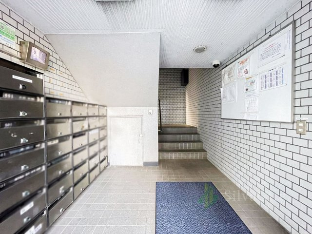 調布ホームズのロビー|エントランスホール