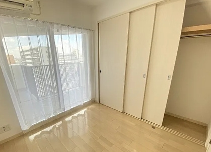 ラクラス新大阪の居間・リビング