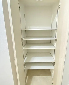 ラクラス新大阪の収納