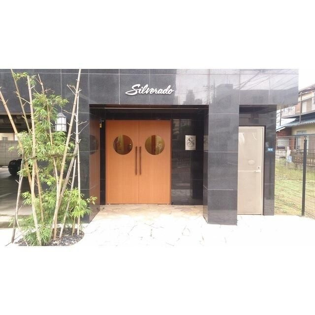 シルバラードの外観