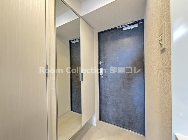 エスプレイス名古屋神宮前の玄関|同シリーズイメージ写真
反転色違い
現況と異なる場合現況優先