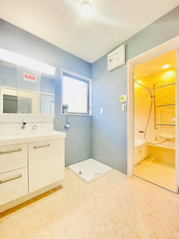 【脱衣所】 | 春日市松ヶ丘3丁目　戸建て