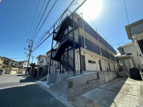 ガーデンパレス幕張本郷の外観