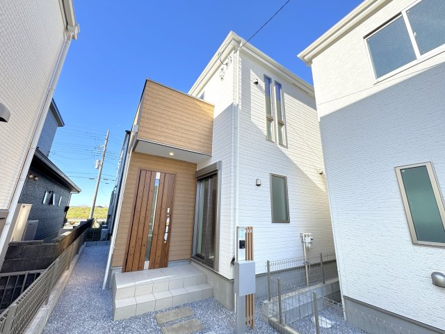 三郷市彦成１丁目新築戸建（彦成８期）の外観|2号棟外観・完成済み内覧可能です！