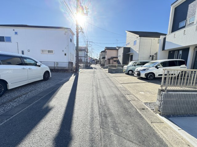 三郷市彦成１丁目新築戸建（彦成８期）の前面道路含む現地写真|東側前面道路