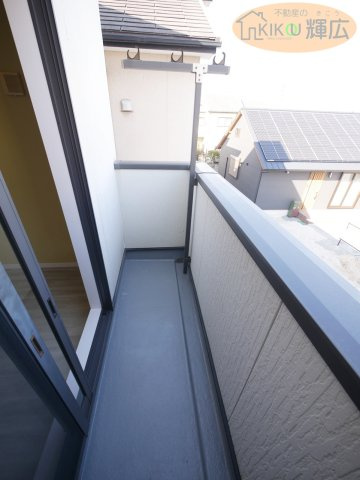 【バルコニー】 | 明石市二見町西二見　中古戸建