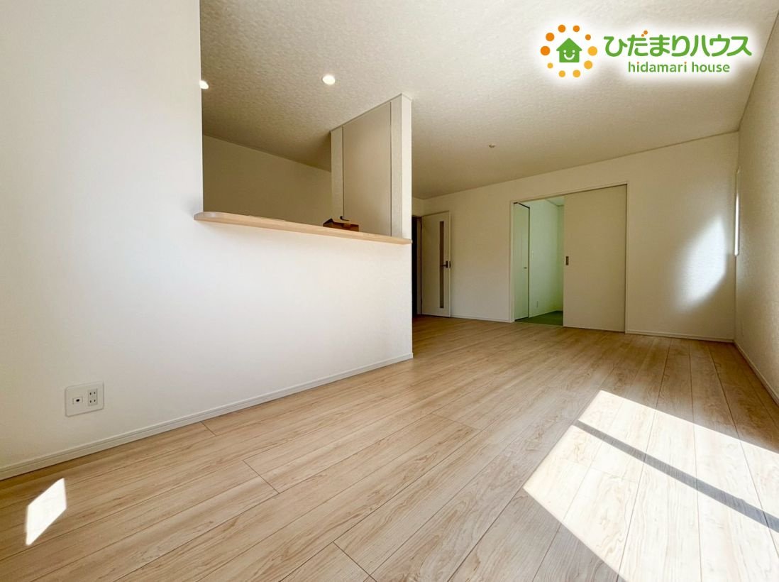 本庄市小島　第5　新築一戸建て　クレイドルガーデン　02の居間・リビング