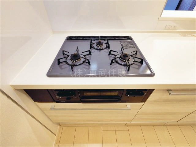 【キッチン】 | ダイアパレス志木５ | 同時にお料理ができる３口コンロ