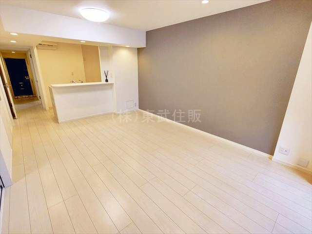 【居間・リビング】 | ダイアパレス志木５ | ご家族が自然と集まるリビングです