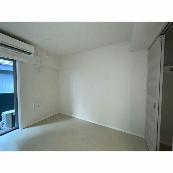 スパシエ大倉山の居間・リビング