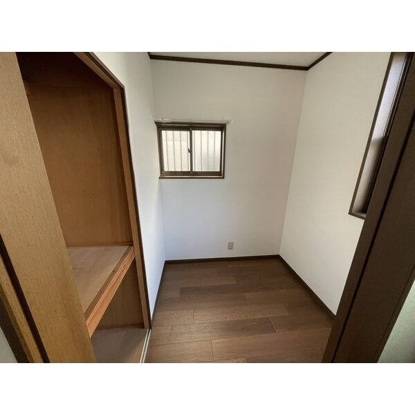 魚崎中町3丁目貸家の居間・リビング