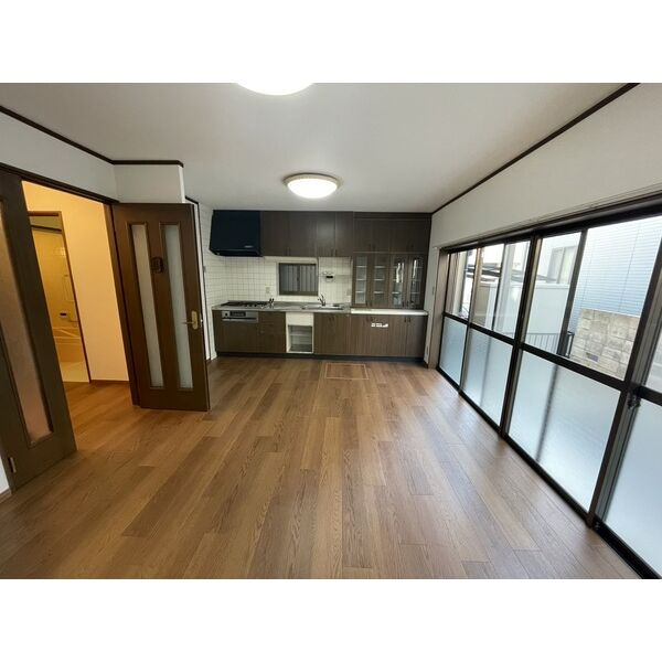 魚崎中町3丁目貸家の居間・リビング