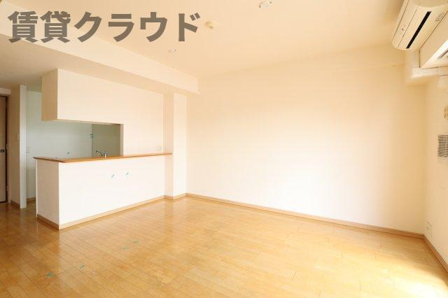 エコロジー千葉みなとレジデンスの居間・リビング|使いやすい居間です