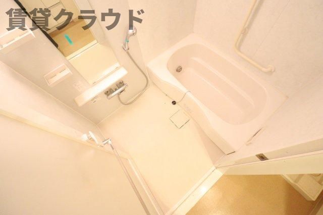 エコロジー千葉みなとレジデンスの浴室|きれいなお風呂です