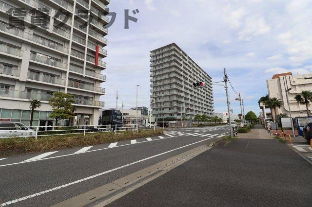 エコロジー千葉みなとレジデンスの周辺|落ち着いた色調の洋室です